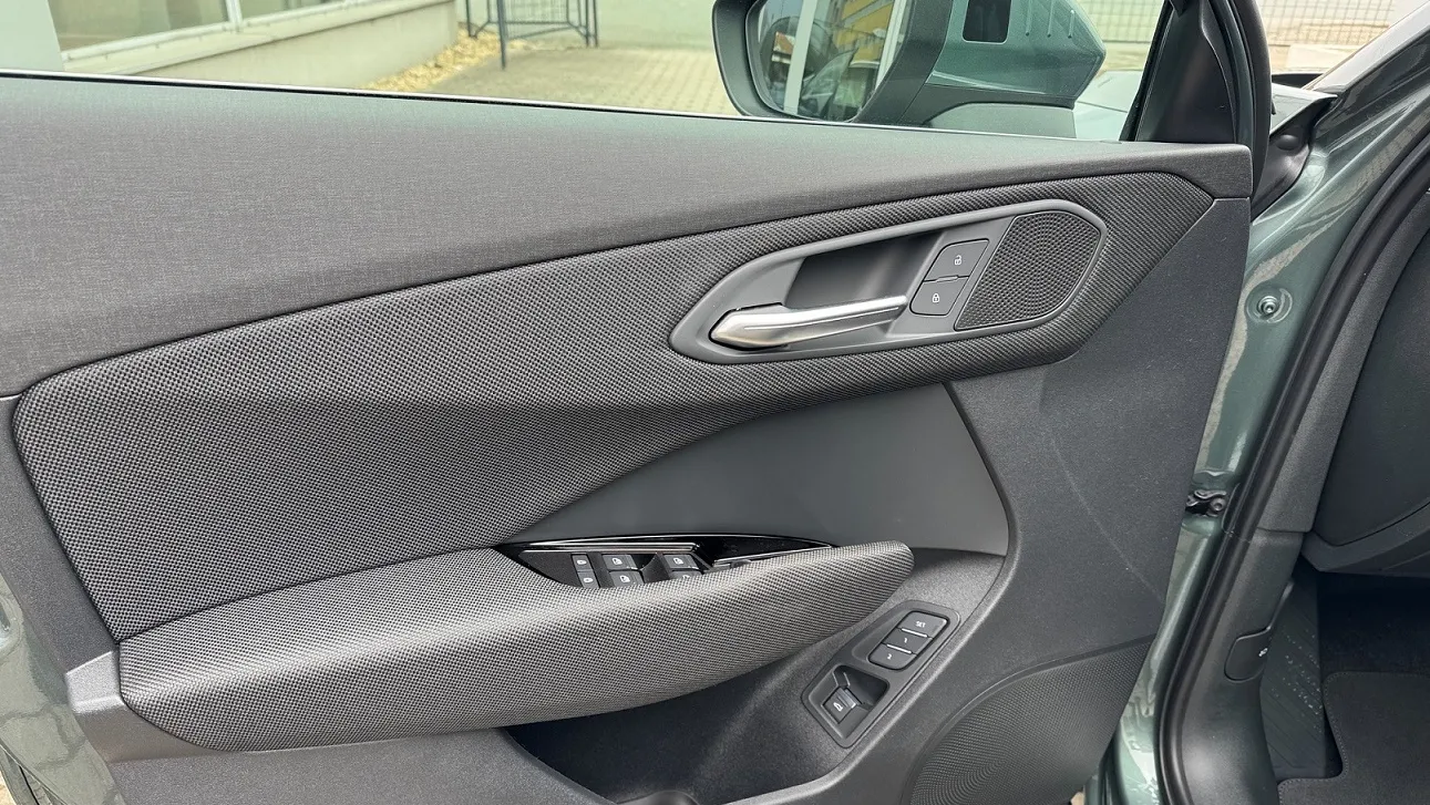 Q3 SUV TDI 110 kW S tronic képe