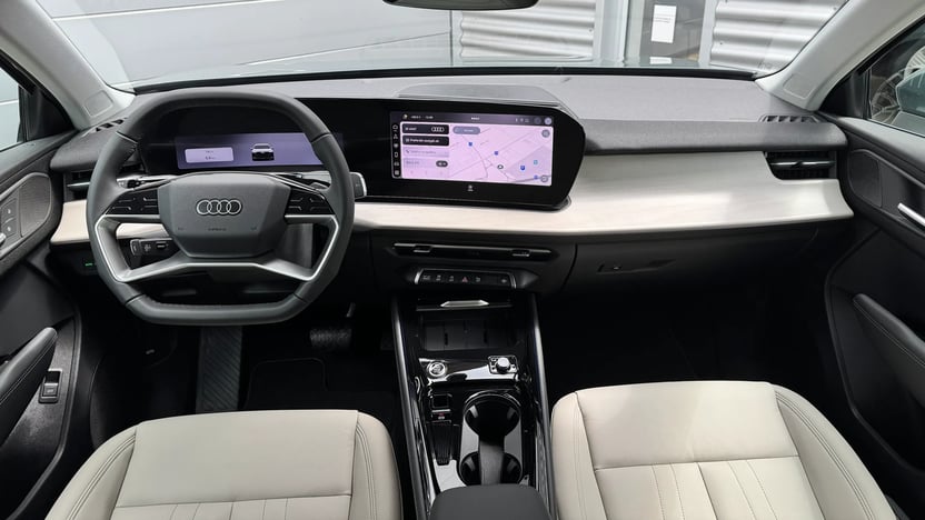 Q3 SUV TFSI quattro 150 kW S tronic képe