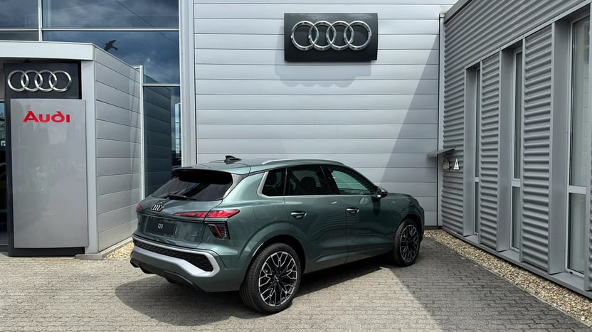 Q3 SUV TFSI quattro 150 kW S tronic képe