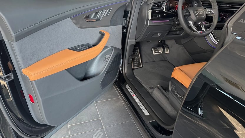 RS Q8 quattro tiptronic képe