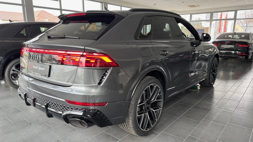 RS Q8 quattro tiptronic képe