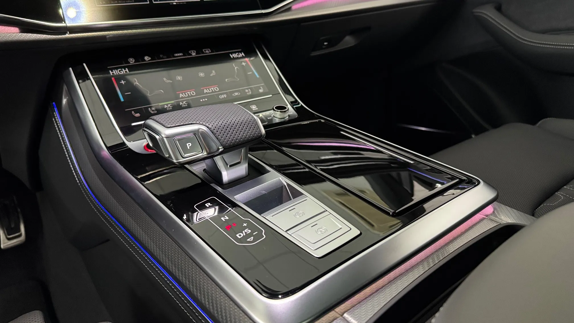 RS Q8 quattro tiptronic képe