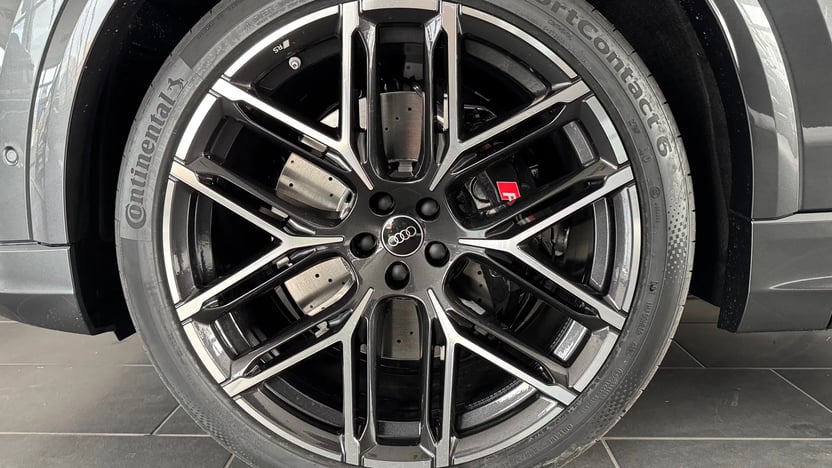 RS Q8 quattro tiptronic képe