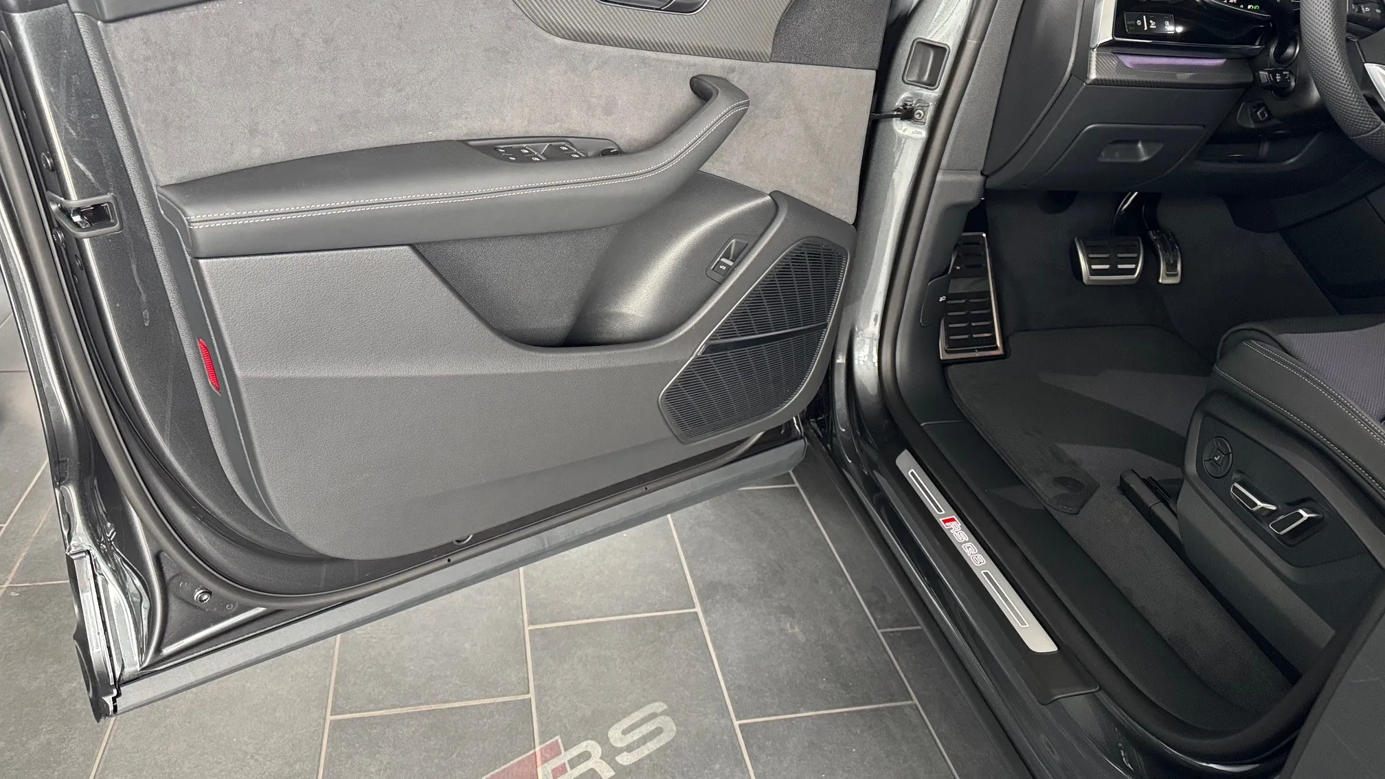 RS Q8 quattro tiptronic képe