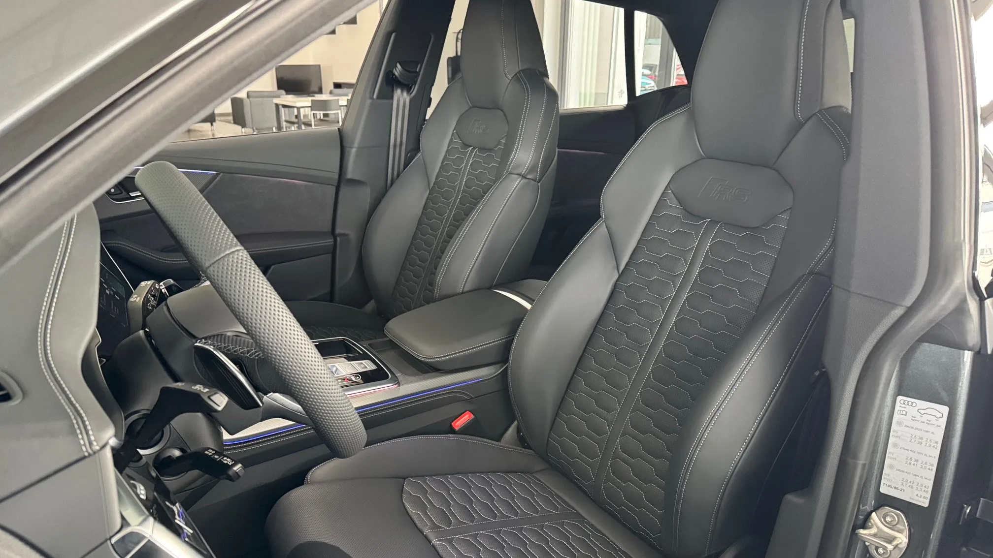 RS Q8 quattro tiptronic képe