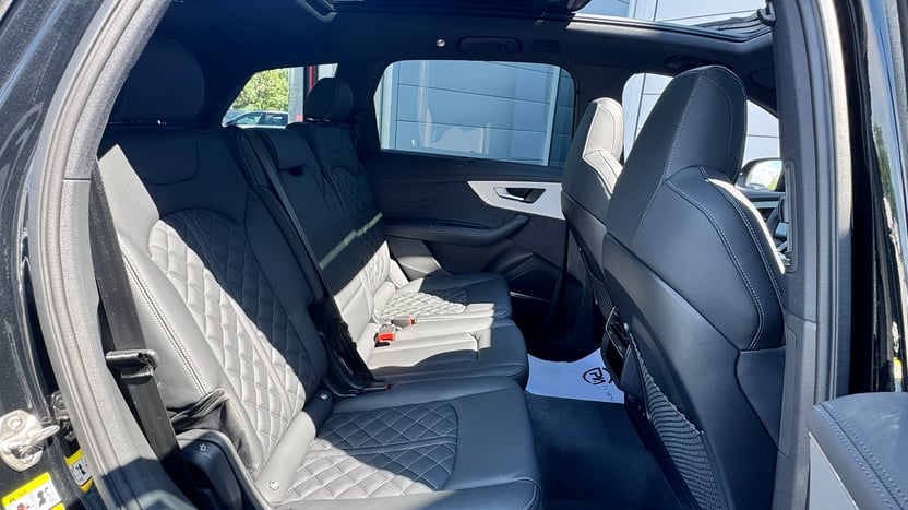 Q7 S line 50 TDI quattro tiptronic Icon képe