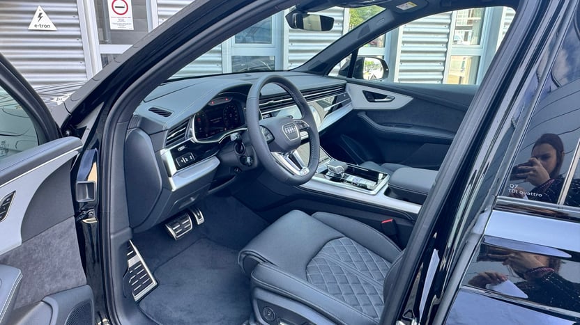 Q7 S line 50 TDI quattro tiptronic Icon képe
