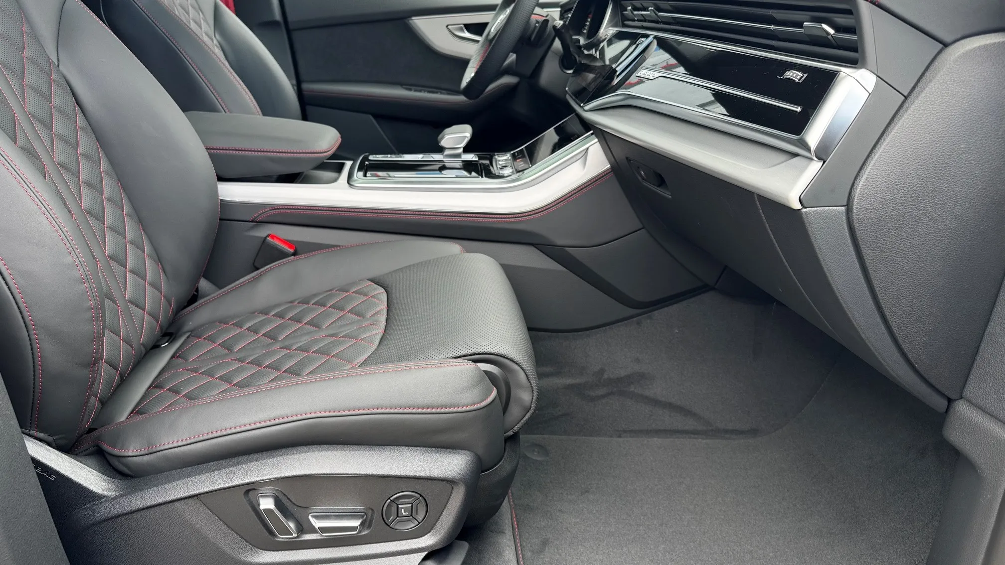 Q8 50 TDI quattro tiptronic képe