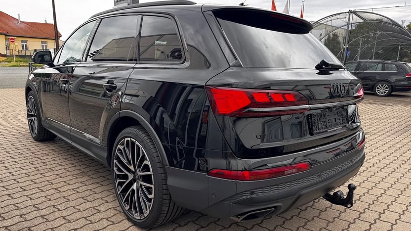 Q7 50 TDI quattro tiptronic képe