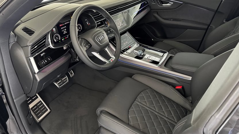 Q8 55 TFSI e quattro tiptronic képe