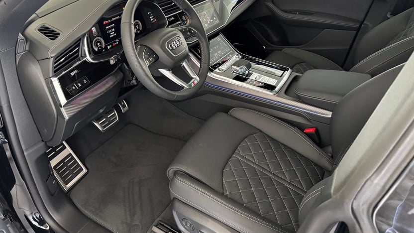 Q8 55 TFSI e quattro tiptronic képe