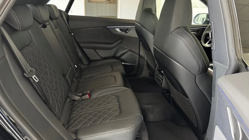 Q8 55 TFSI e quattro tiptronic képe