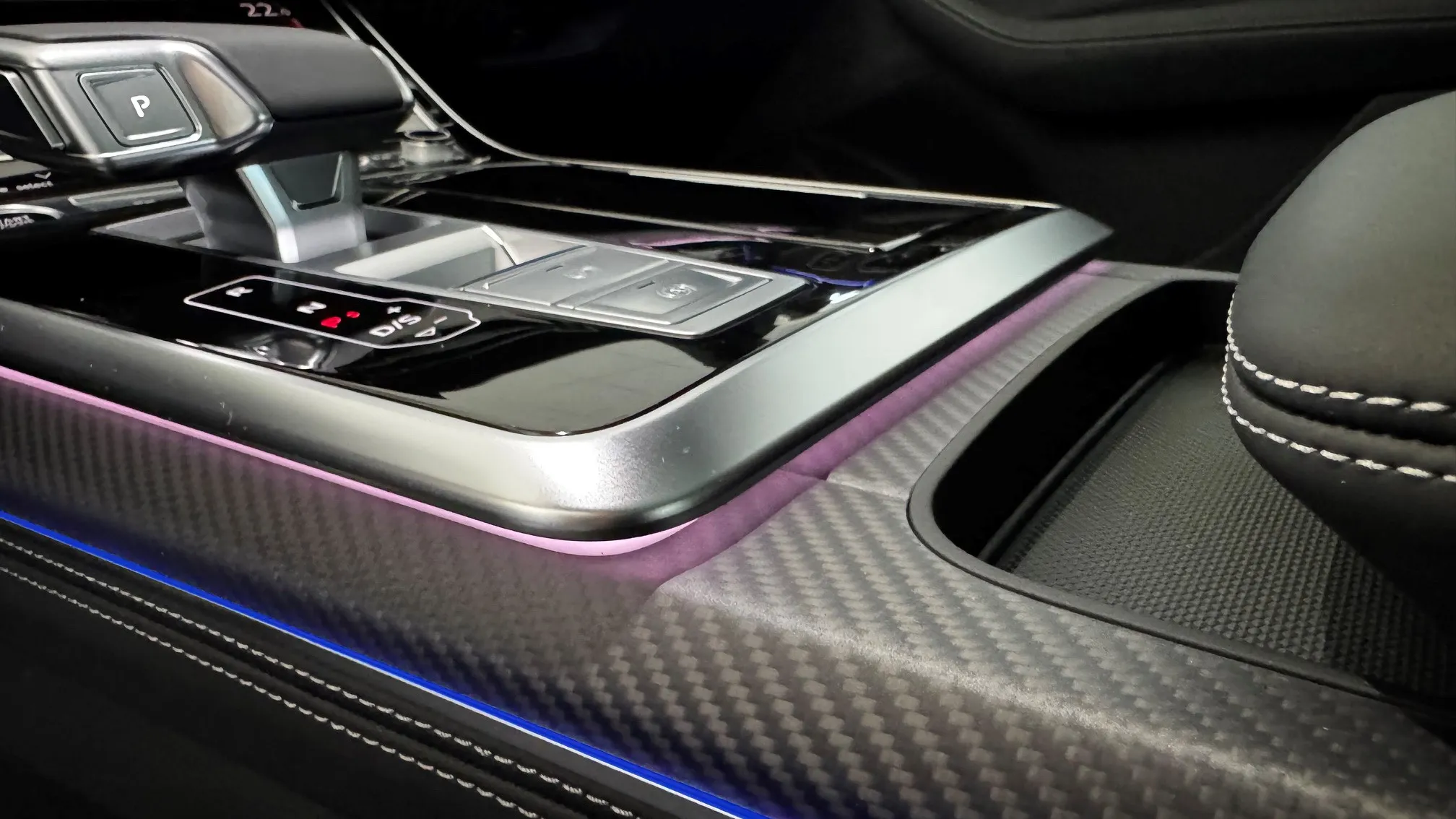 Q8 55 TFSI e quattro tiptronic képe