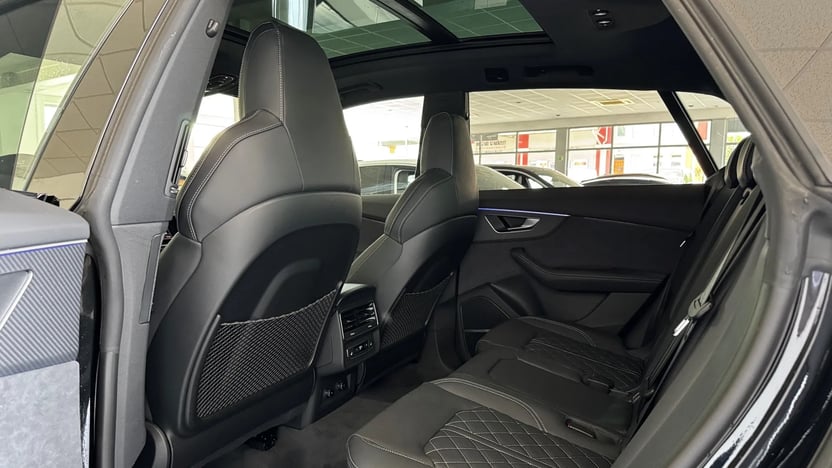 Q8 55 TFSI e quattro tiptronic képe