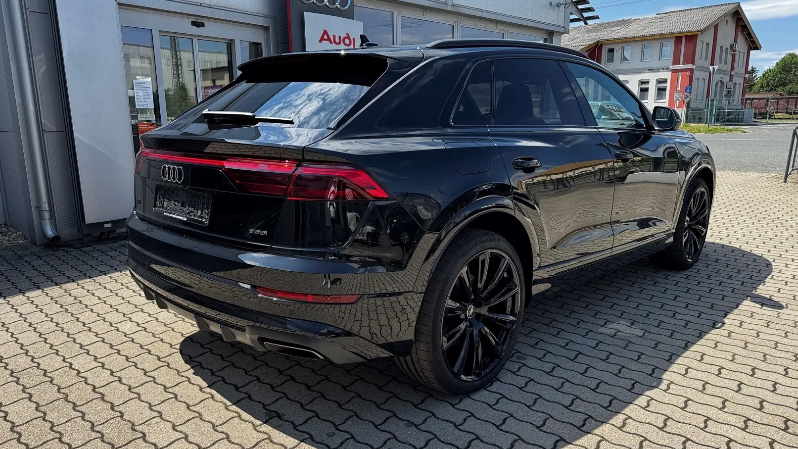 Q8 55 TFSI e quattro tiptronic képe