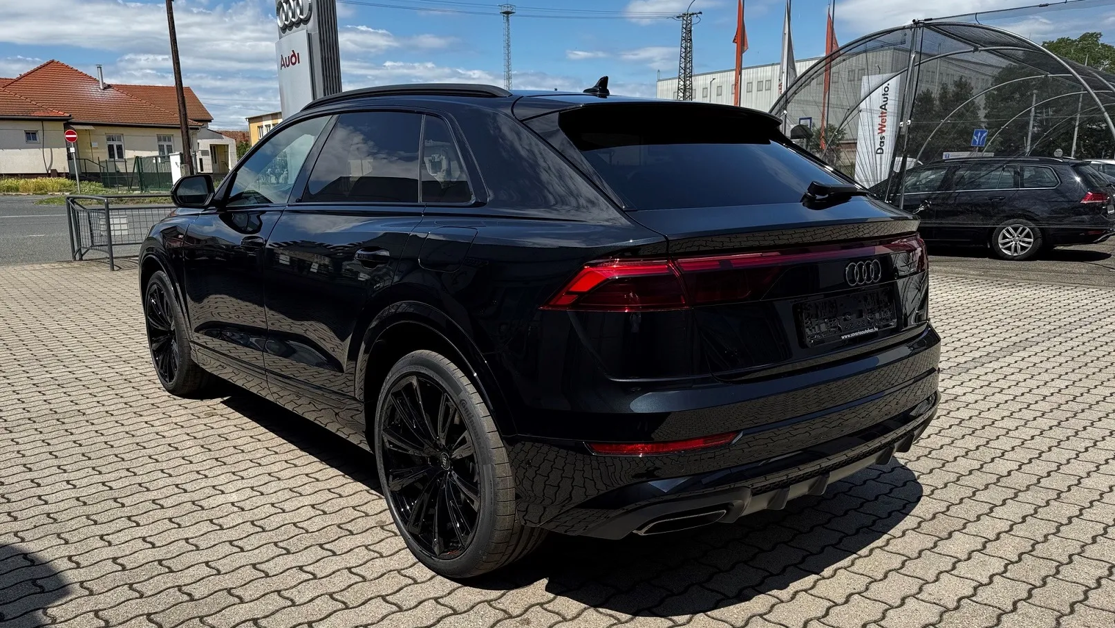 Q8 55 TFSI e quattro tiptronic képe