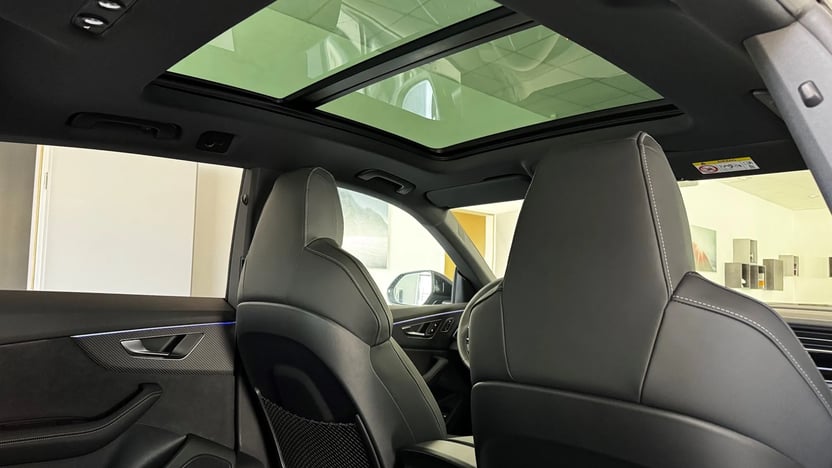 Q8 55 TFSI e quattro tiptronic képe