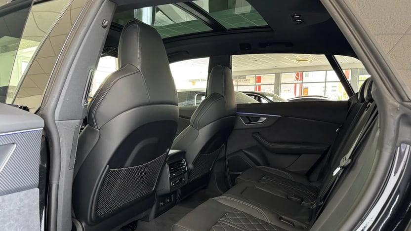 Q8 55 TFSI e quattro tiptronic képe