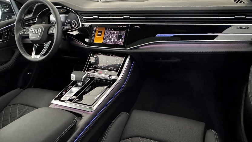 Q8 55 TFSI e quattro tiptronic képe