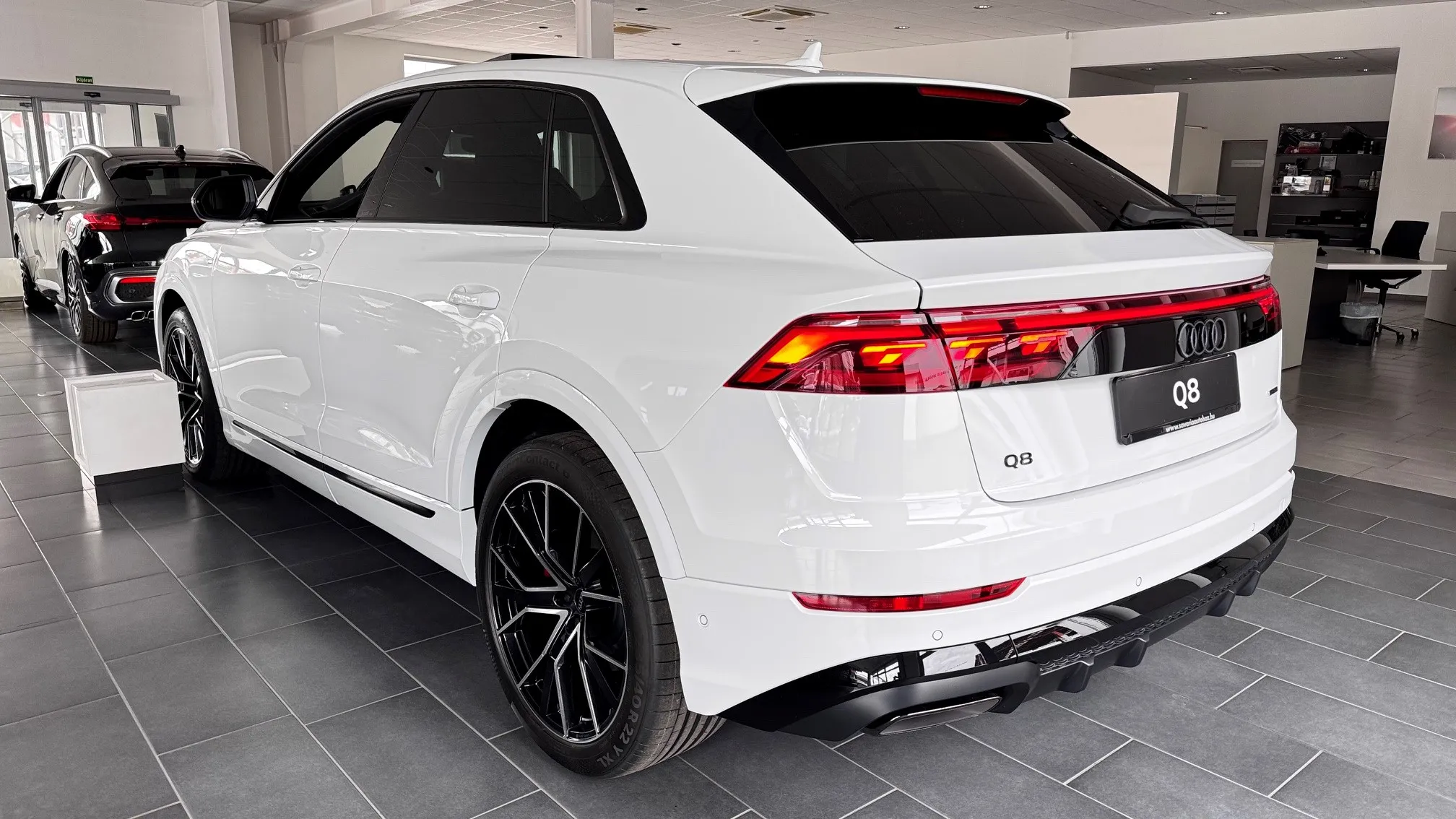 Q8 50 TDI quattro tiptronic képe