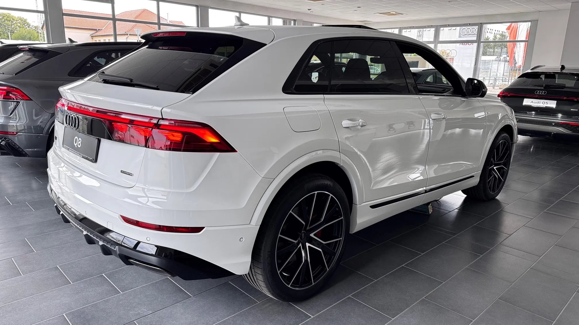 Q8 50 TDI quattro tiptronic képe