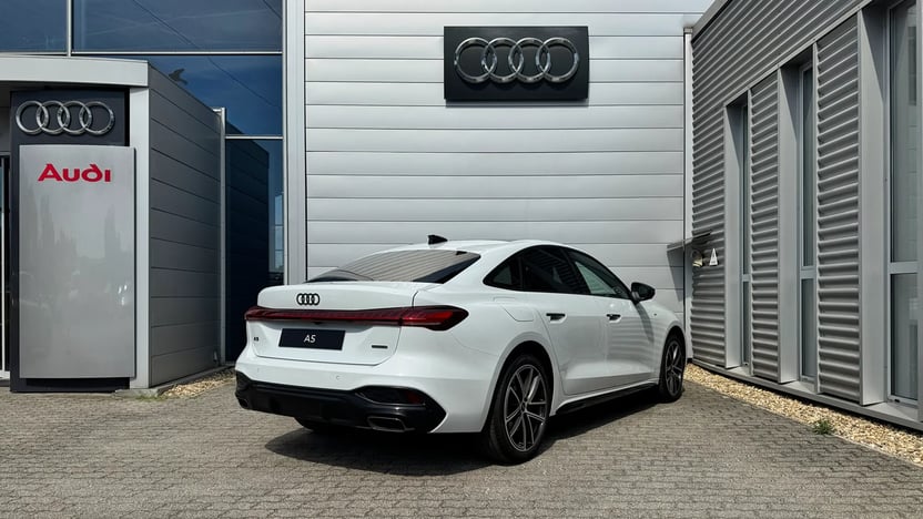 A5 Limousine 40 TFSI quattro S tronic képe