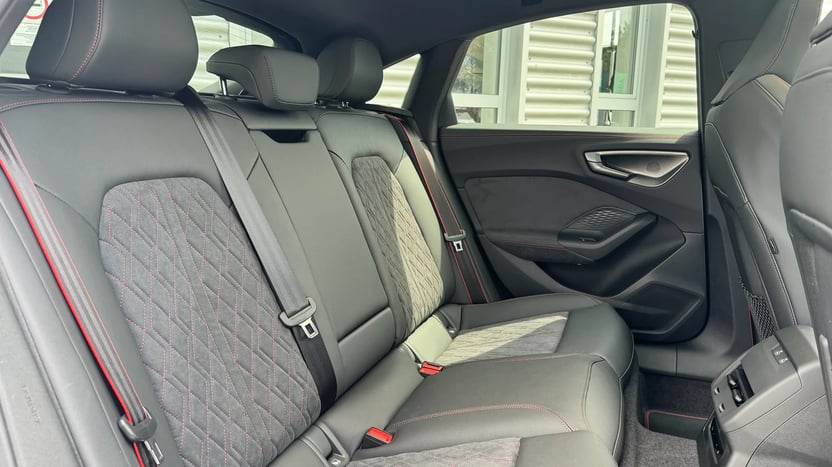 A5 Limousine 40 TFSI quattro S tronic képe