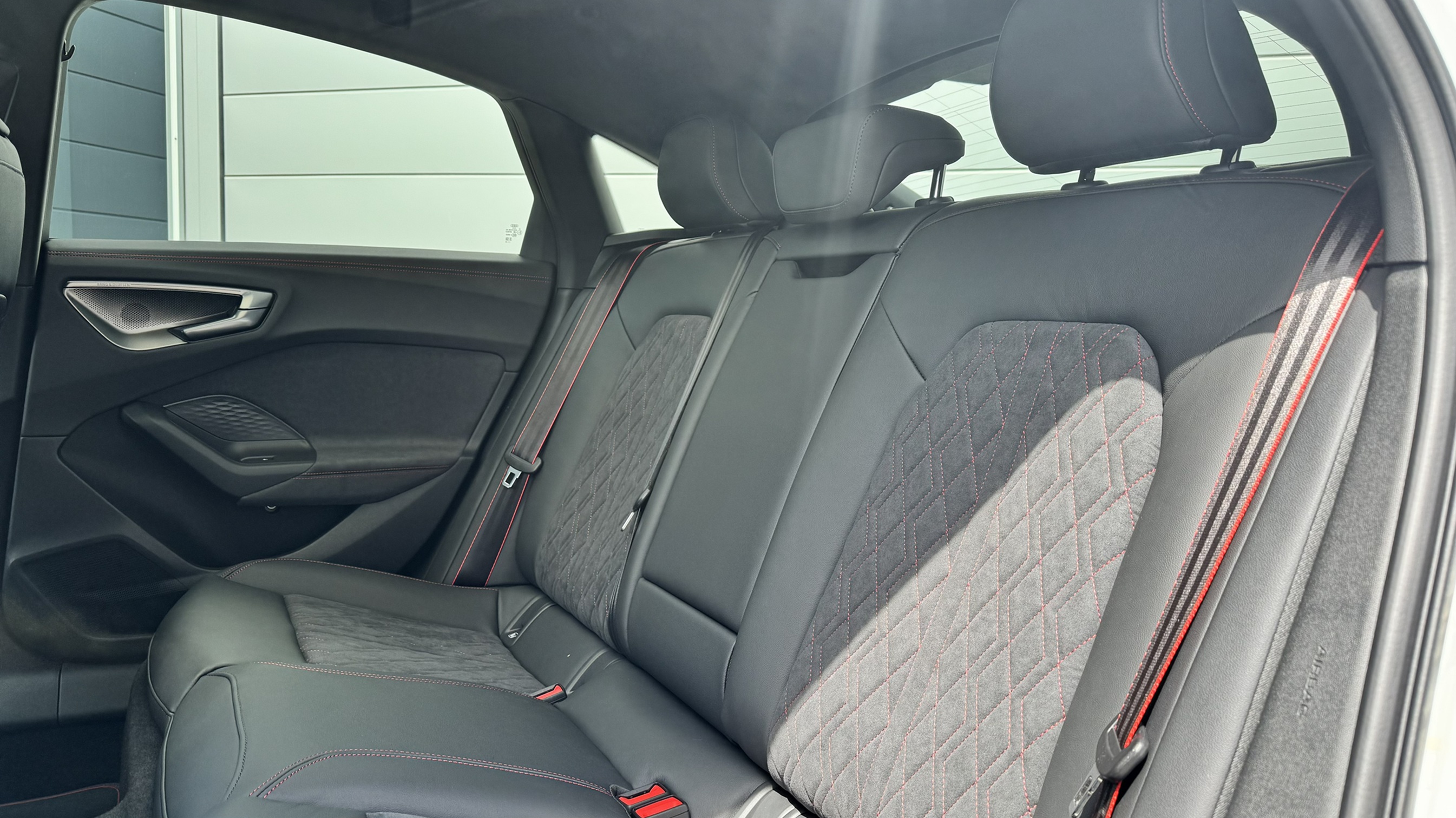 A5 Limousine 40 TFSI quattro S tronic képe