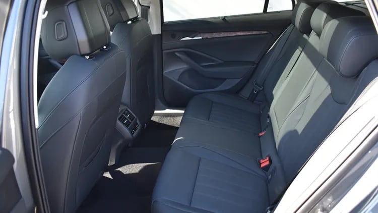 Superb Combi L&amp;K 2.0 TDI 4x4 DSG SCR képe