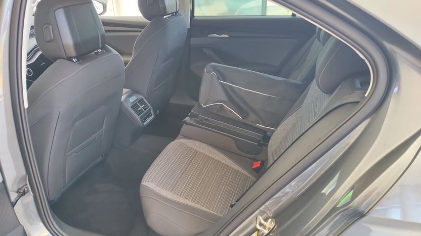Superb Selection 2.0 TDI DSG SCR képe