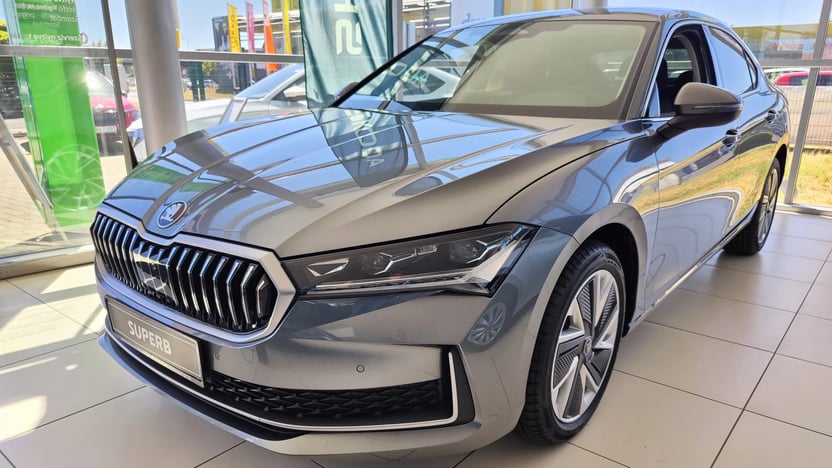 Superb Selection 2.0 TDI DSG SCR képe