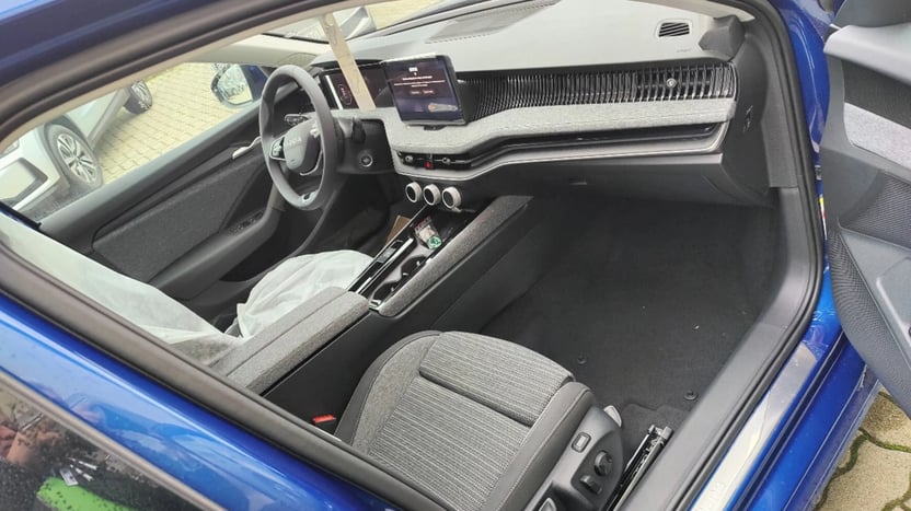 Superb Combi Selection 2.0 TDI DSG SCR képe