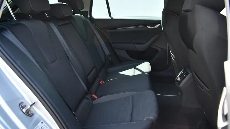 Octavia Combi Sel. 1.5 TSI DSG mHEV ACT képe