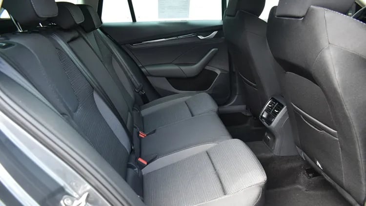 Octavia Combi Sel. 1.5 TSI DSG mHEV ACT képe