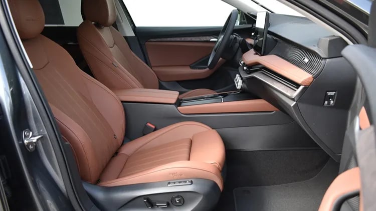 Superb Combi L&amp;K 2.0 TDI 4x4 DSG SCR képe