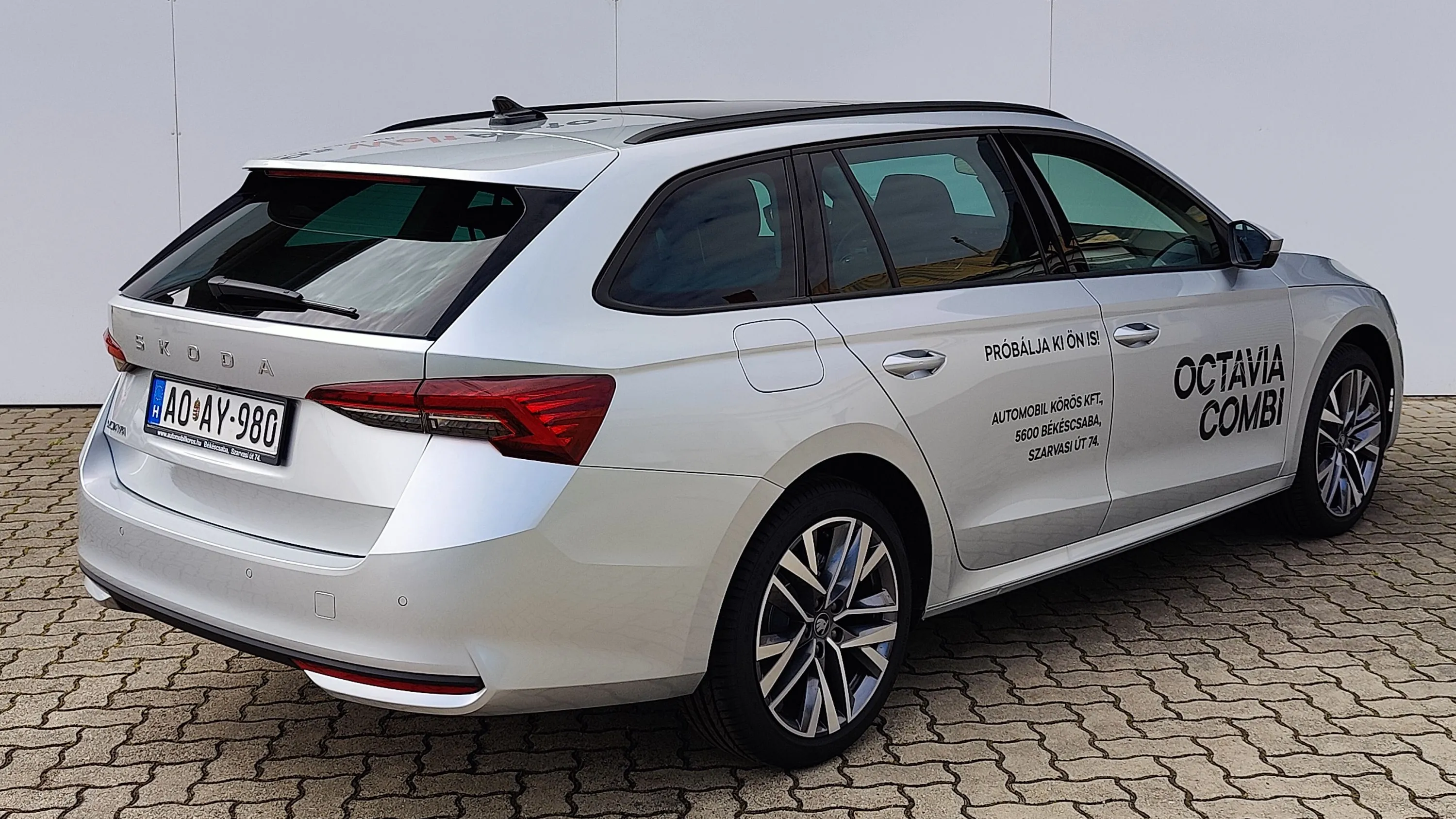 Octavia Combi Selection 2.0 TDI DSG SCR képe