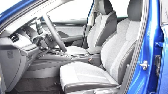 Octavia Combi Selection 2.0 TDI DSG SCR képe