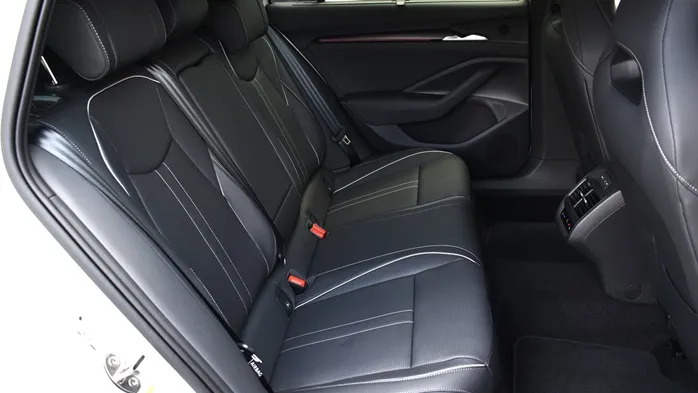 Superb Combi SL 2.0 TDI 4x4 DSG SCR képe