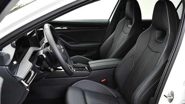 Superb Combi SL 2.0 TDI 4x4 DSG SCR képe