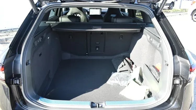 Superb Combi SL 2.0 TDI 4x4 DSG SCR képe