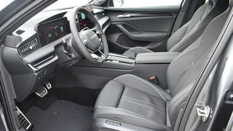 Superb Combi SL 2.0 TDI 4x4 DSG SCR képe