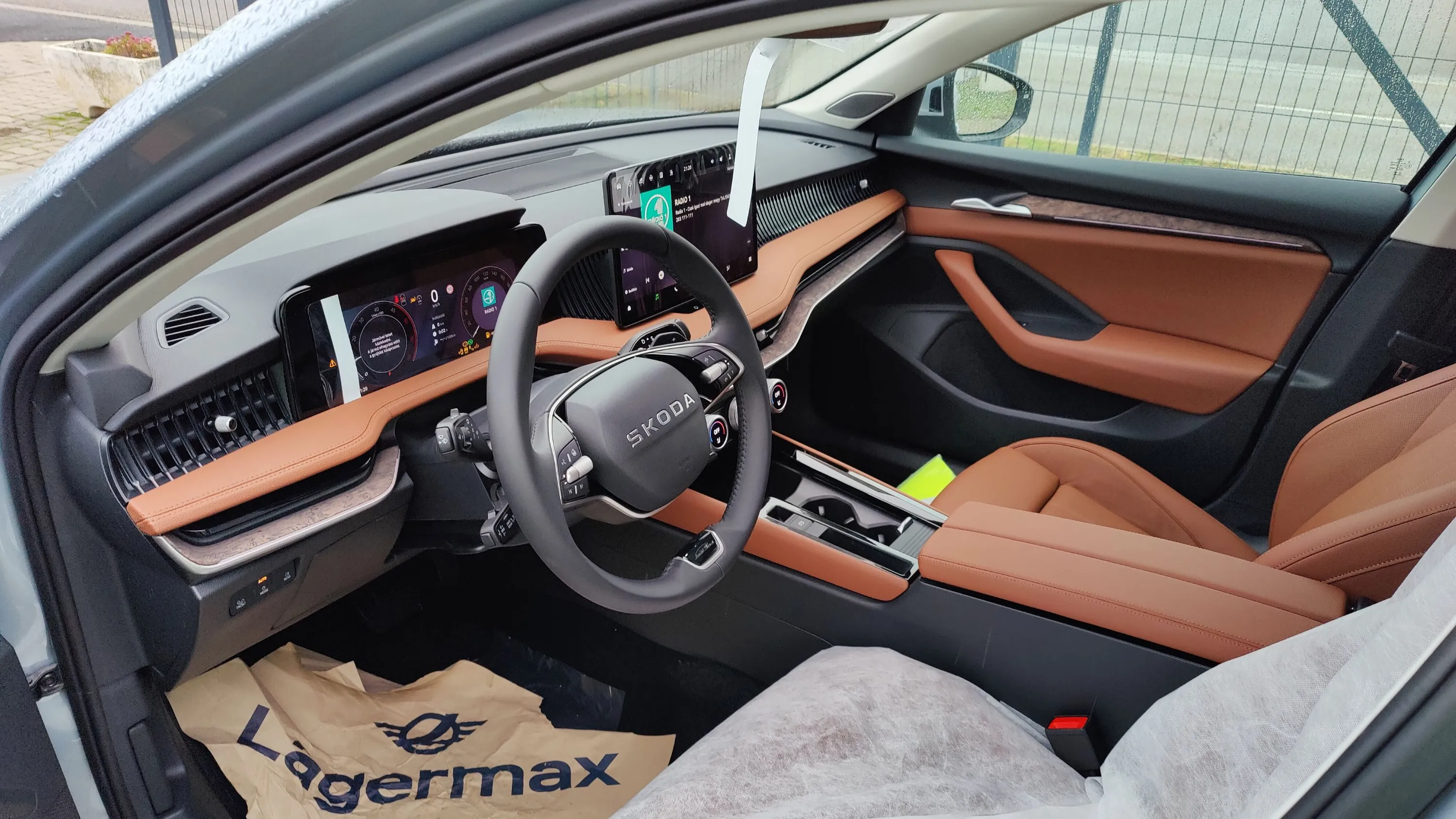 Superb Combi L&amp;K 2.0 TDI DSG SCR képe