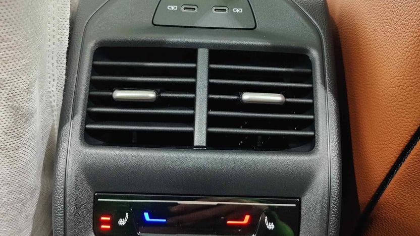 Superb Combi L&amp;K 2.0 TDI DSG SCR képe