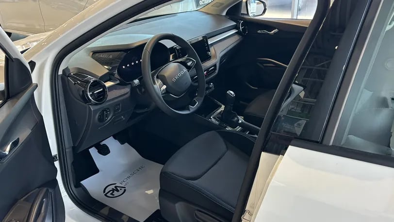 Fabia Joy 1.0 TSI képe
