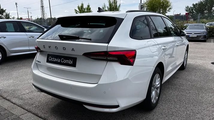 Octavia Combi Sel. 1.5 Tsi DSG mHEV ACT képe