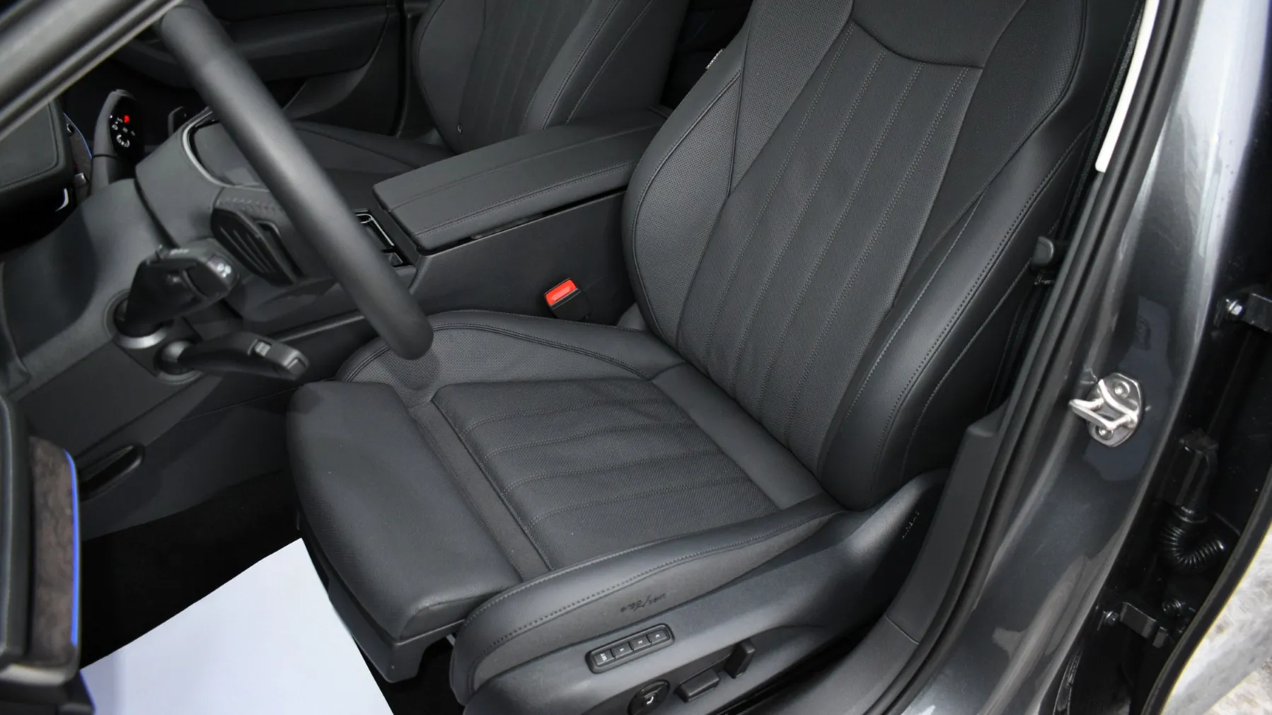 Superb Combi L&amp;K 2.0 TDI DSG SCR képe