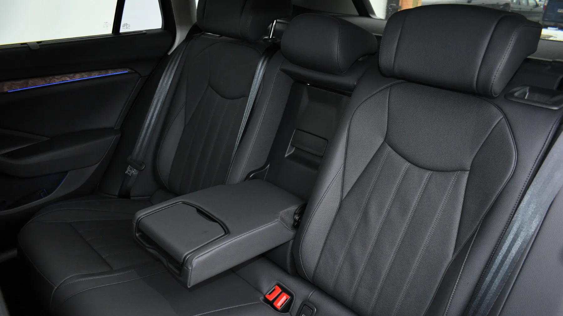 Superb Combi L&amp;K 2.0 TDI DSG SCR képe