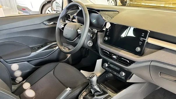 Fabia Joy 1.0 TSI képe