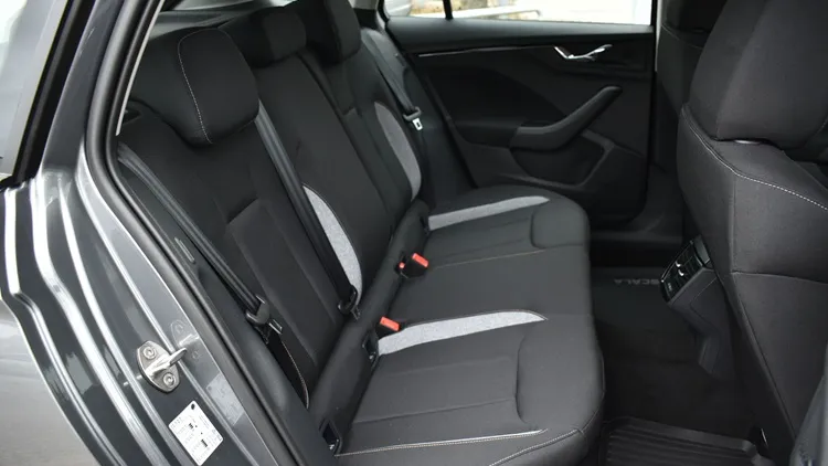 Scala Selection 1.0 TSI DSG képe