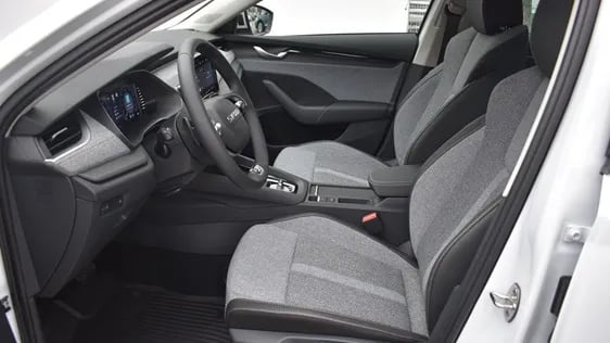 Octavia Combi Sel. 1.5 TSI DSG mHEV ACT képe